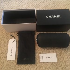 Chanel box hard sunglasses case black